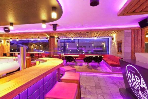Partyhouse Harakiri Stay Different 60 Seconds To Mountains! Free Parking! Self Check-In Mayrhofen Εξωτερικό φωτογραφία