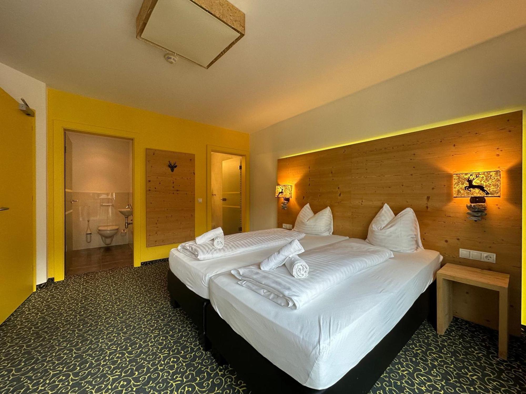 Partyhouse Harakiri Stay Different 60 Seconds To Mountains! Free Parking! Self Check-In Mayrhofen Εξωτερικό φωτογραφία